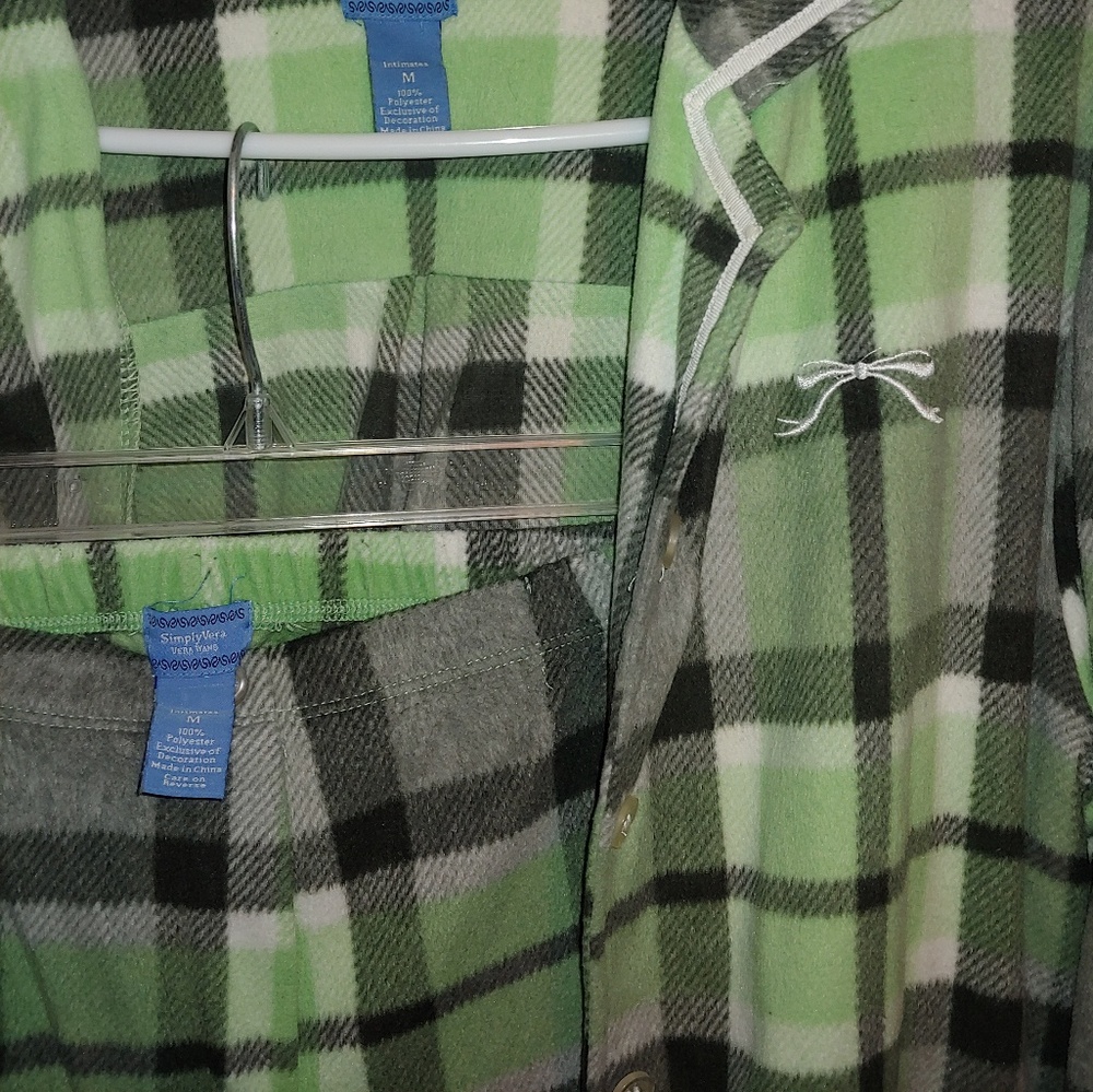 Vera Wang Plaid Pajamas Set